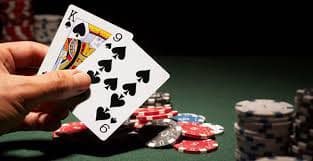 Live Casino starwin77 dengan dealer langsung menawarkan pengalaman kasino real-time